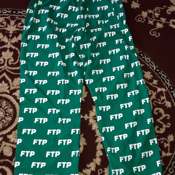 BRAND NEW FTP TRACK PANTS SIZE XL + JACKET SIZE L - Picture 2 of 8